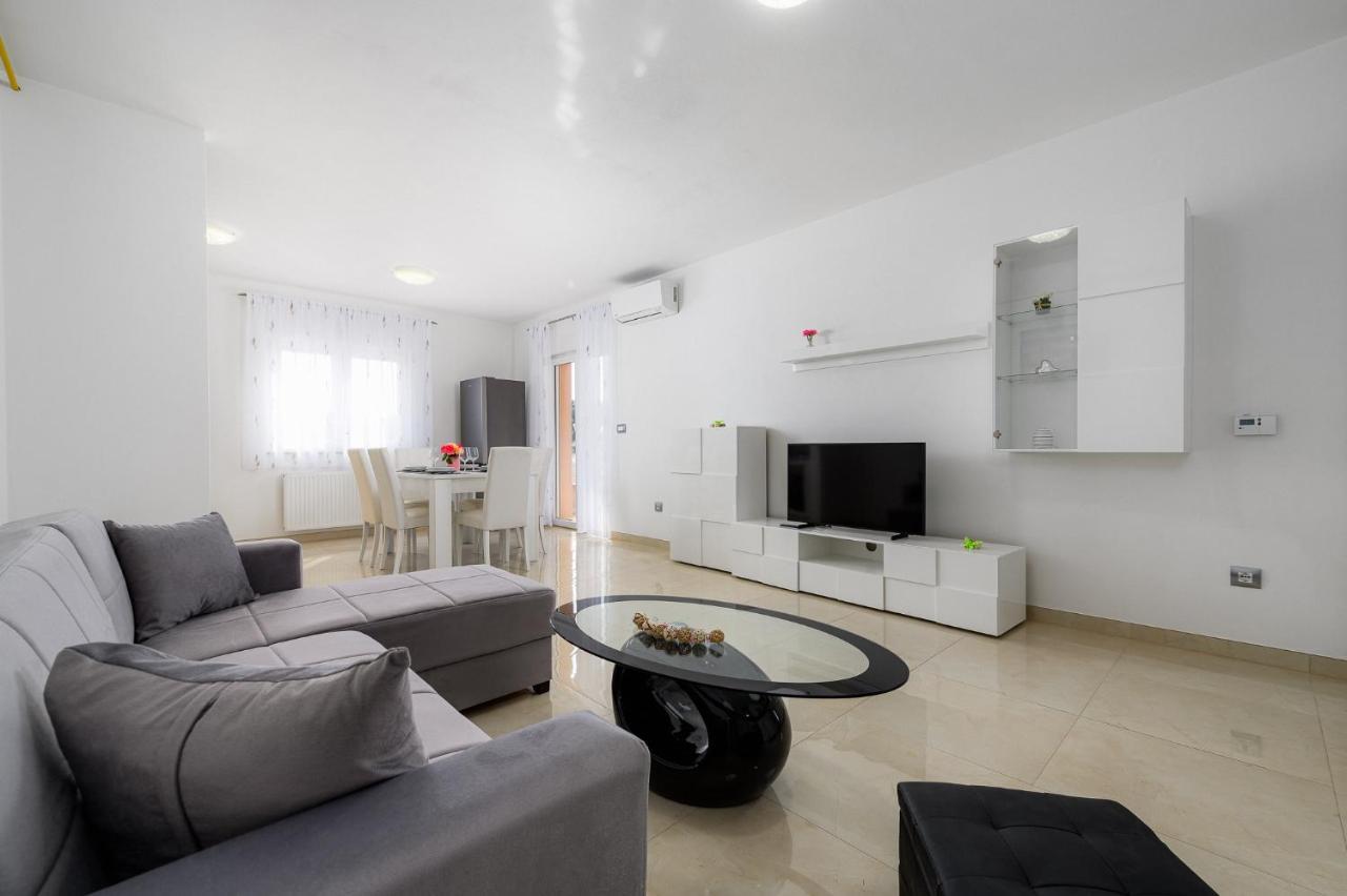 Stancija Amoroso Apartment *