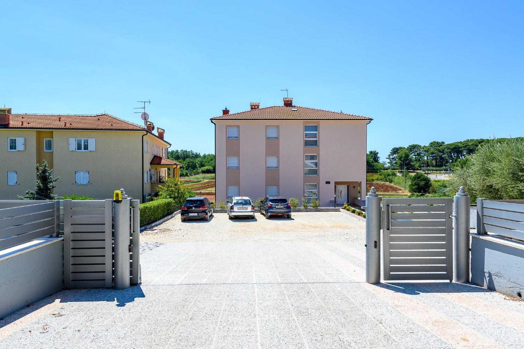 Apartment Stancija Amoroso *
